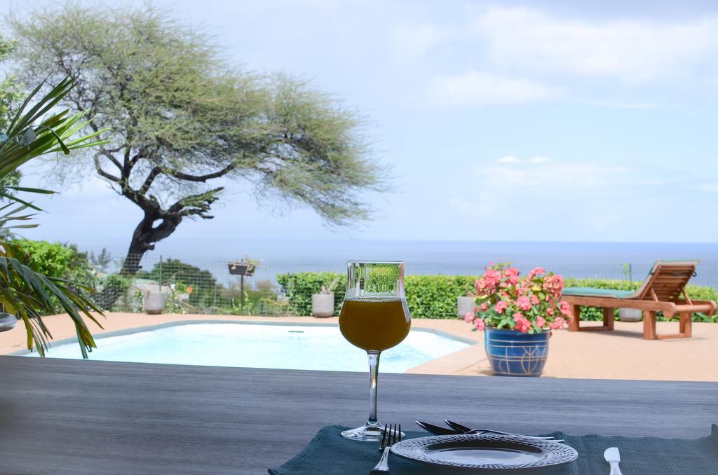 Appartamento Flamboyant Ocean View - Ex Hillside Haven Tamarin Esterno foto